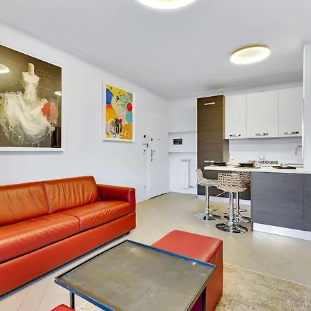 Art&comfort - 2 Passi Dalla Stazione باديرنو دونيانو